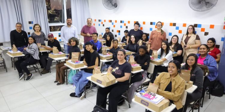 Qualifica Mauá oferece cursos gratuitos de Auxiliar de Logística e Atendimento ao Público
