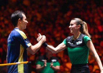 Mesatenistas Hugo Calderano e Bruna Takahashi são campeões do Singapura Smash