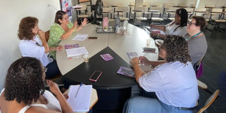 Equipe da ONU Habitat apresenta plano de ação no Chafick-Macuco na Secretaria das mulheres