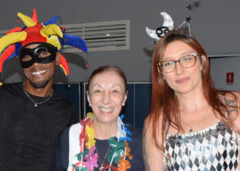 Unidades do Colégio Singular promovem atividades de Carnaval