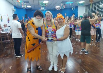 SCS abre Carnaval com as marchinhas em baile da Terceira Idade no CISE João Nicolau Braido