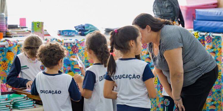 São Caetano abre 150 vagas de estágio não obrigatório remunerado na Secretaria de Educação