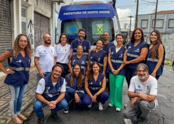 Consultório na Rua de SA recebe equipe de saúde de Hortolândia para visita técnica ao projeto