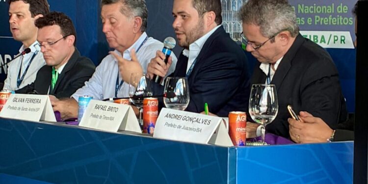 Gilvan assume presidência de comissão na FNP e lidera discussão sobre a Reforma  Tributária