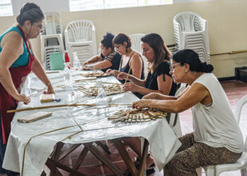 Fundo Social de RGS promove curso de artesanato com fibra de taboa