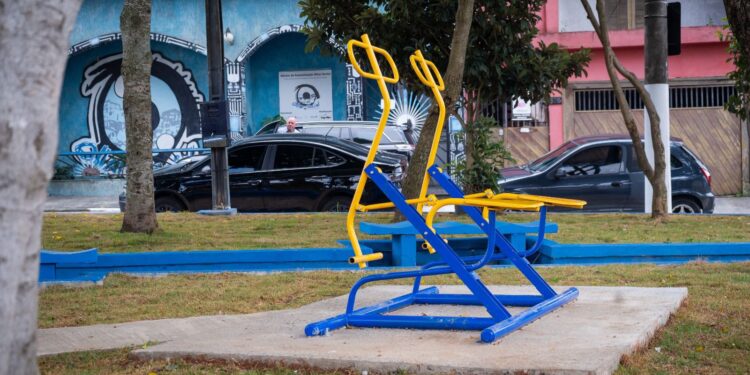 Taka Yamauchi entrega revitalização de praça no Eldorado e destaca avanço do programa Cidade da Hora