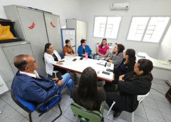 Ribeirão Pires recebe equipe de RGS para troca de experiências sobre alimentação escolar