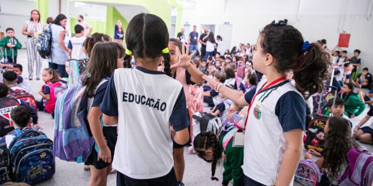 São Caetano investe R$ 3,6 milhões para evitar evasão escolar e garantir alunos em sala de aula