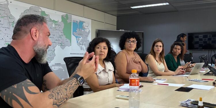 Ana Veterinária reforça atuação no enfrentamento à violência e na defesa dos direitos das mulheres
