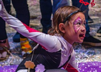 Cine Theatro Carlos Gomes recebe a folia do 4º Carnadown neste sábado