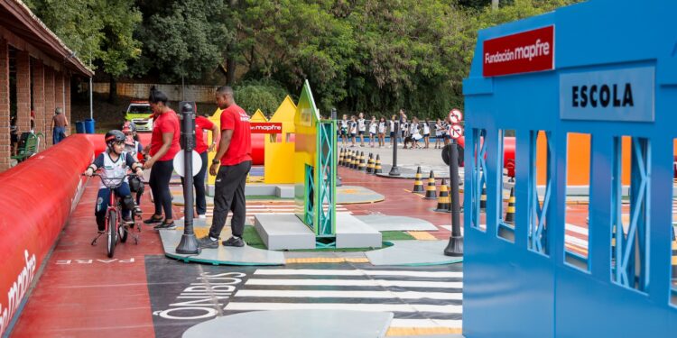 São Caetano realiza 20ª edição do Programa Na Pista Certa em parceria com a Fundación Mapfre