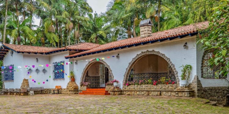 Ribeirão Pires inaugura Ateliê de Cerâmica com oficina aberta ao público