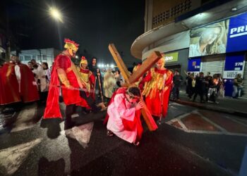 Procissão de Sexta-feira Santa reúne fiéis em Ribeirão Pires nesta sexta