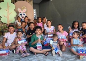 Assedec distribui chocolates e torna Páscoa de 400 crianças mais doce em Mauá