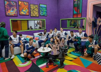 Alunos de São Caetano vivenciam bastidores da TV em experiência imersiva no BBB Experience