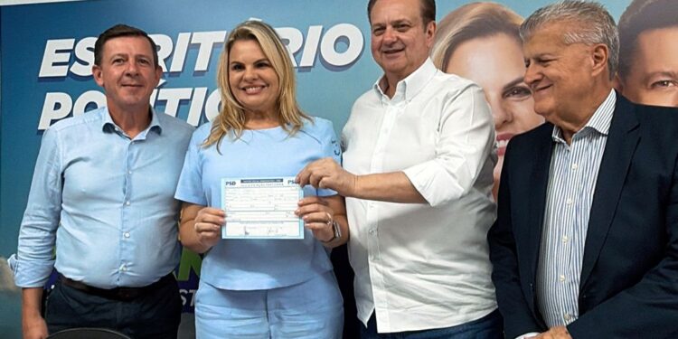 Carla Morando oficializa filiação ao PSD