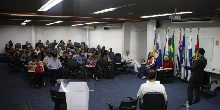 Observatório de Políticas Educacionais do Grande ABC debate novo Plano Nacional de Educação