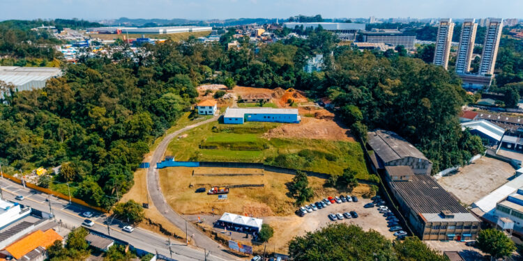 São Bernardo assina ordem de serviço para construção de EMEB no Botujuru/Demarchi