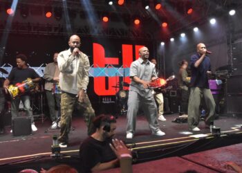 Santo André dança com Turma do Pagode no segundo dia da Feira da Fraternidade