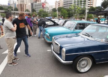 2º Encontro de Carros Antigos agita estacionamento do Paço de Santo André neste domingo