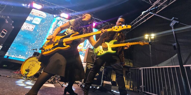 Frio, nostalgia e rockabilly marcam encerramento do 4º Rock This Town em Ribeirão Pires