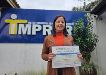 Servidora do IMPRERP conclui capacitação sobre Inteligência Artificial aplicada à gestão pública