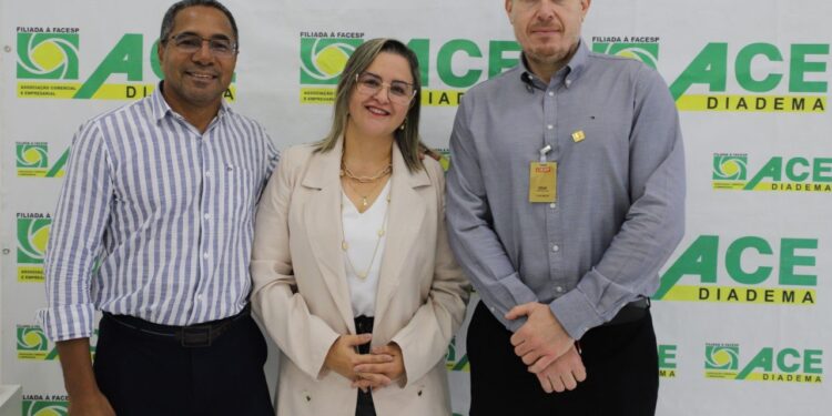 Diadema e Associação Comercial apresentam programa de bolsa-estágio para estudantes do Ensino Médio