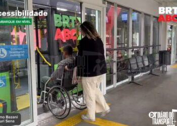 BRT-ABC faz testes de portas de plataforma, previsão de horários, pontos de ultrapassagem e acessibilidade