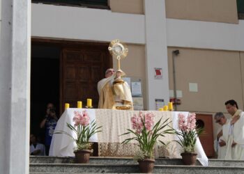 Procissão de Corpus Christi tem apoio de trânsito e GCM em Diadema