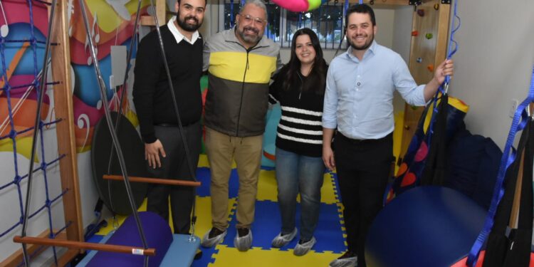 Santo André entrega Sala de Integração Sensorial no TEAcolhe
