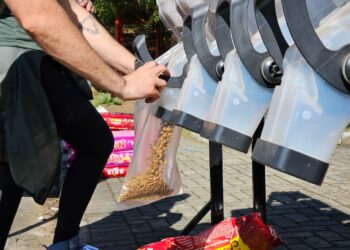 “Tigela Cheia” arrecada 410 quilos de recicláveis e garante adoção de oito animais em RP