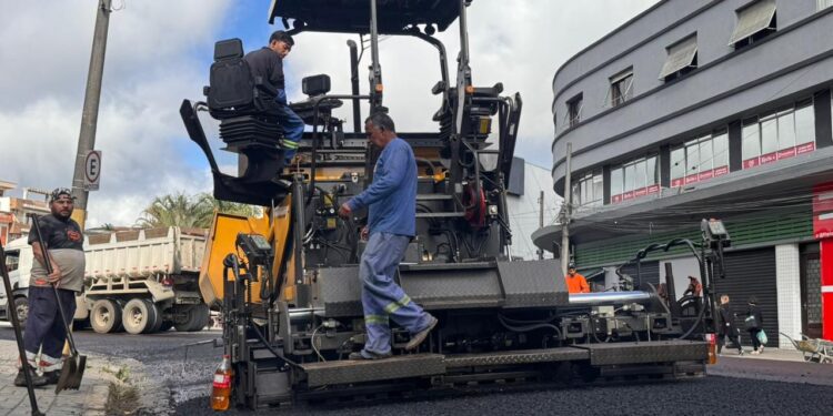 Pavimentação da Rua Euclides da Cunha tem início em nova etapa das obras do Novo Centro
