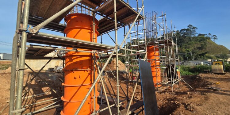 Obras do viaduto estaiado avançam com execução dos pilares de sustentação da estrutura