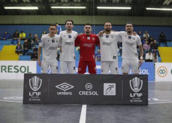 São Caetano goleia Botucatu e alcança a liderança do Campeonato Paulista de Futsal