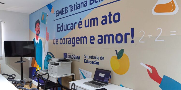 EMEB Tatiana Belinky é entregue totalmente reformada em Diadema