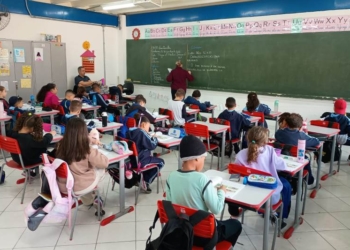 Diadema abre concurso público com 68 vagas para professores