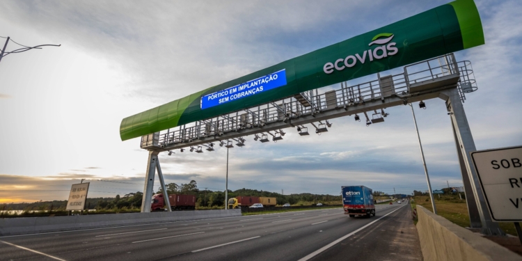 Pórtico eletrônico da Imigrantes será transferido para o km 38 e início da nova cobrança é adiado