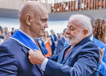 Lula convida Moraes para “tomar um café” após evento no Planalto