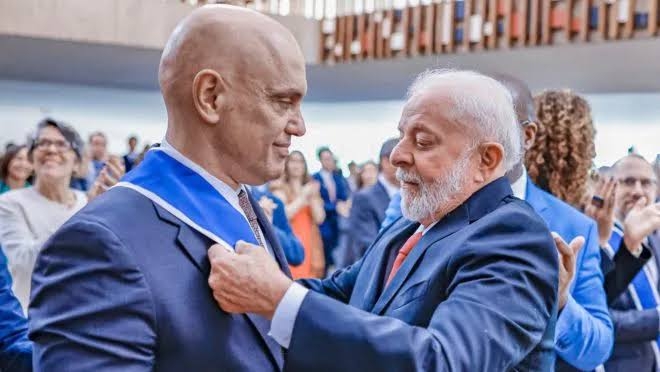 Lula convida Moraes para “tomar um café” após evento no Planalto