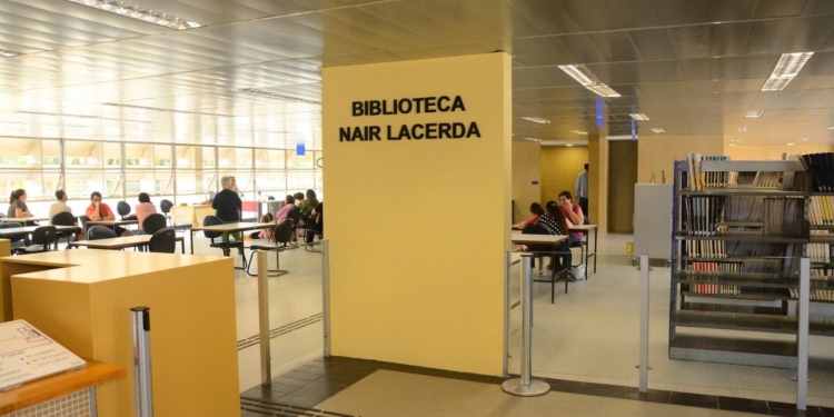 Biblioteca Nair Lacerda recebe oficina de história oral nesta sexta