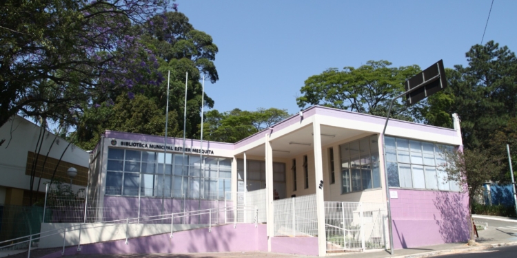 Biblioteca Esther Mesquita, em São Caetano, passará por reforma