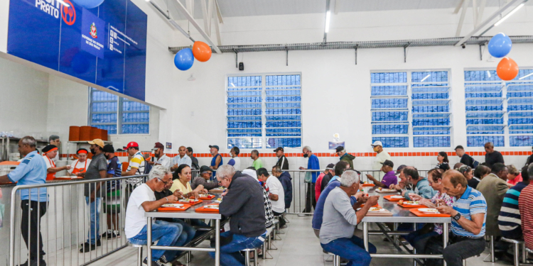 Bom Prato serve cardápio especial de Dia dos Pais nesta sexta-feira