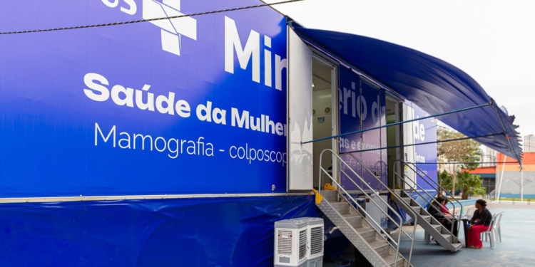 Diadema recebe carreta para realização de exames e consultas