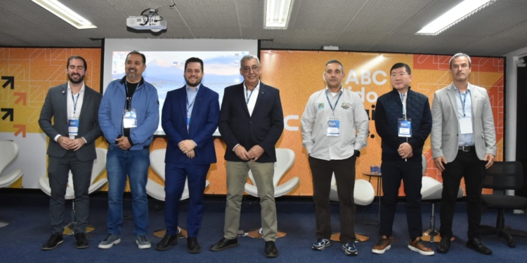 Consórcio ABC e FNP reúnem prefeitos para debater reforma tributária e futuro fiscal das cidades