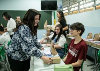 Jéssica Roberta lança módulos de Trabalho e Renda e Empreendedorismo na Escola de Ouro