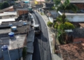 Ribeirão Pires aplica primeira camada de asfalto na Rua Paraisópolis, no Jd. Santa Rosa