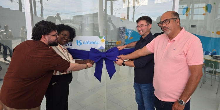 RGS e Sabesp inauguram Sala de Ciências que beneficiará mais de três mil alunos