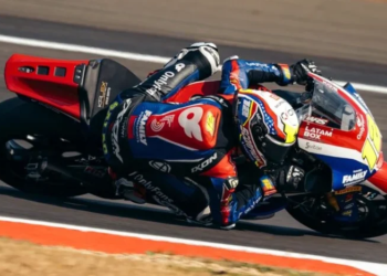 Filip Salac vence corrida caótica da Moto2 em Silverstone