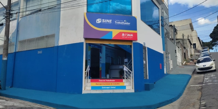 Casa do Trabalhador de Mauá faz intermediação de 120 vagas temporárias para manutenção industrial no setor automotivo