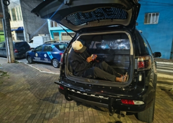 Patrulhamento da ROMU resulta na prisão de dois procurados pela Justiça em Diadema